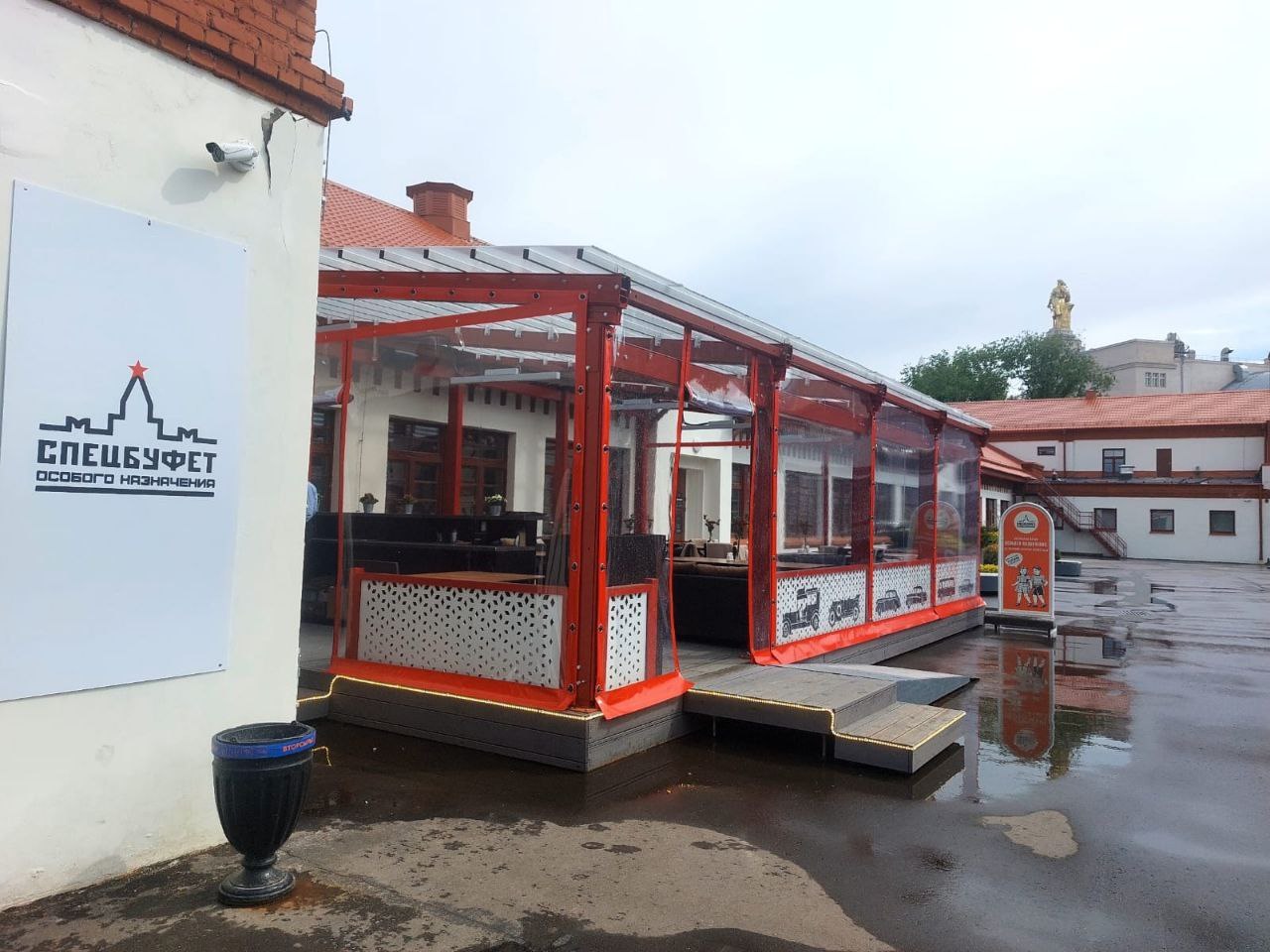 ПВХ шторы для летней террасы кафе в Черни
